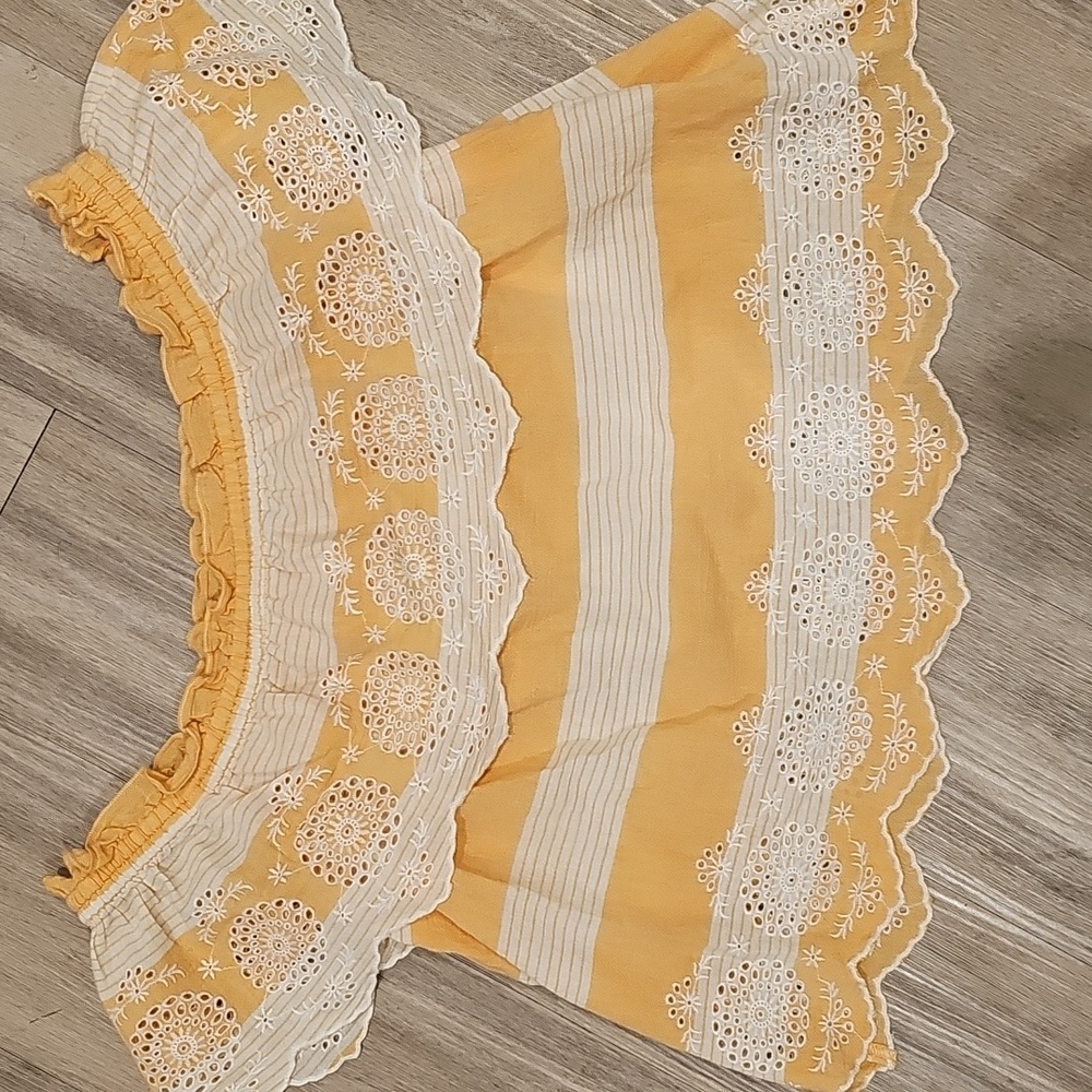 Womans top size XS